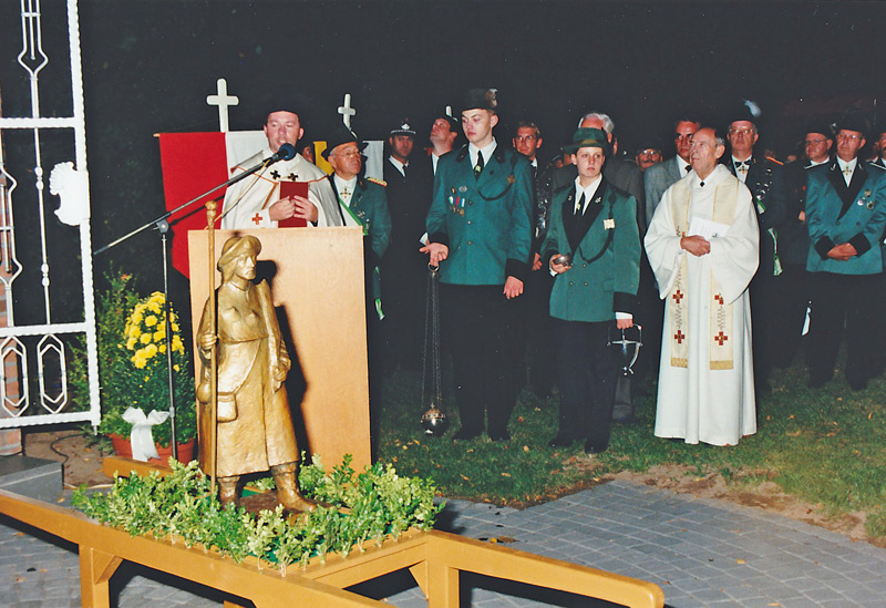 Präses Thomas Burg am Mikrophon